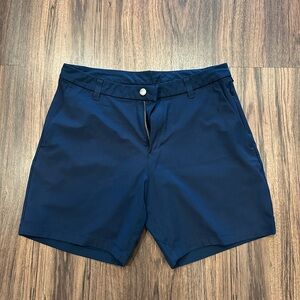 Lululemon Men’s Commission Short 7” inseam in Navy Size 33 Waist
